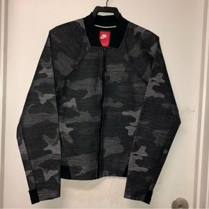 Womens Nike Sportswear Camo Jacket